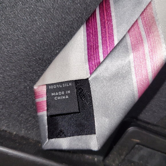 Tie - Picture 4 of 5